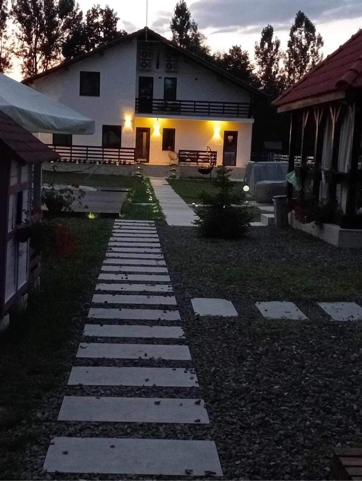 Casa Cu Flori Maramures Baia Mare Exterior photo